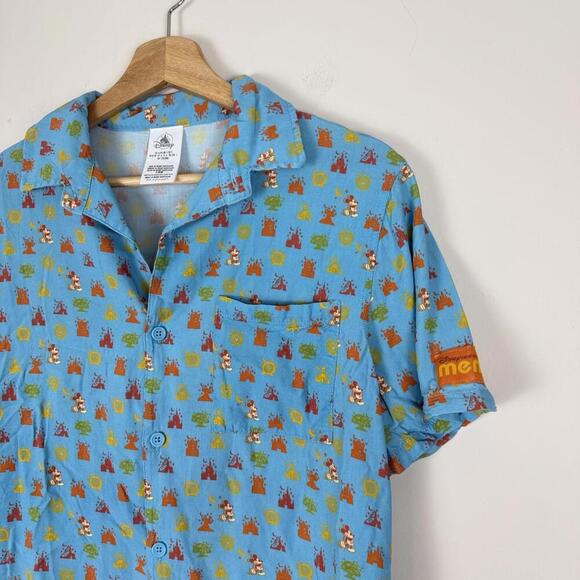 Exclusive Disney Vacation Club Member Only Moonlight Magic Button Down Shirts S - Picture 3 of 8